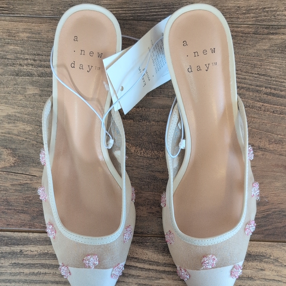 a new day Beige Delilah Mesh Floral Mule Heels NWT - Picture 9 of 9
